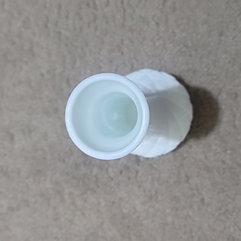 Vintage Milk Glass Bud Vase - Picture 2 of 4